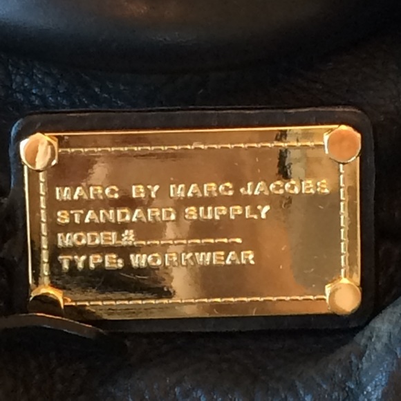 Marc by Marc Jacobs large black purse - Picture 7 of 8